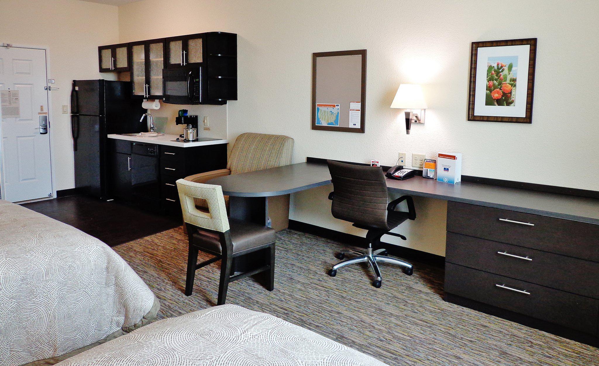 Candlewood Suites Odessa Photo