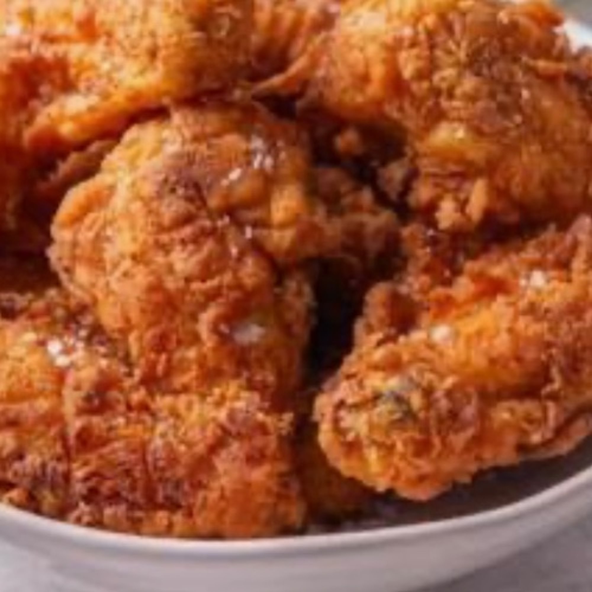 8 PIECE SPICY JUMBO BUFFALO WINGS