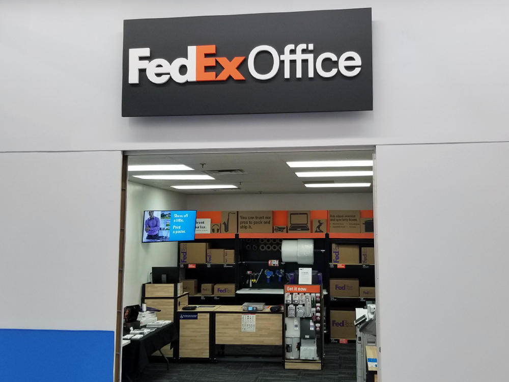 FedEx Office Print & Ship Center Photo