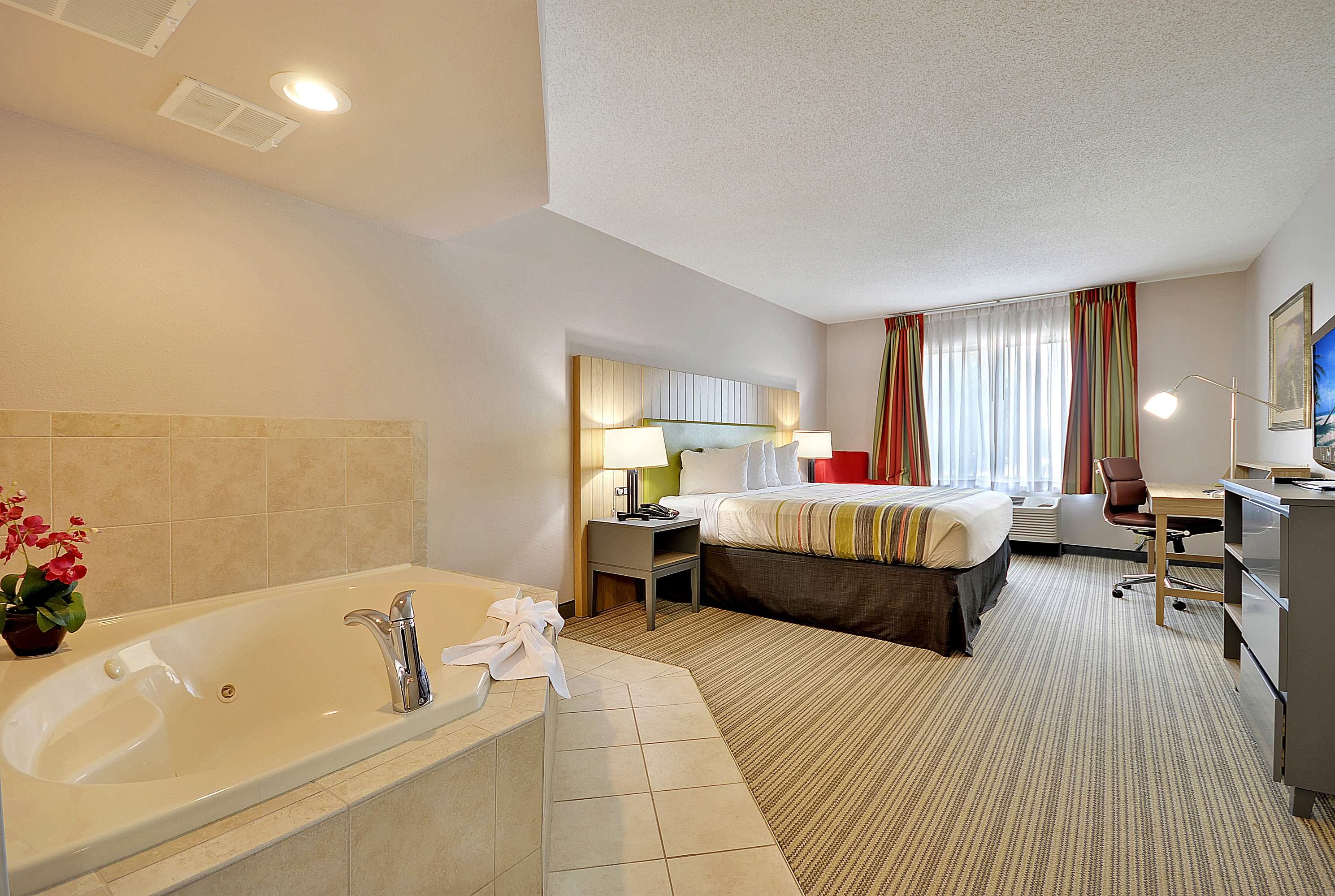 Country Inn & Suites by Radisson, Charleston North, SC Photo