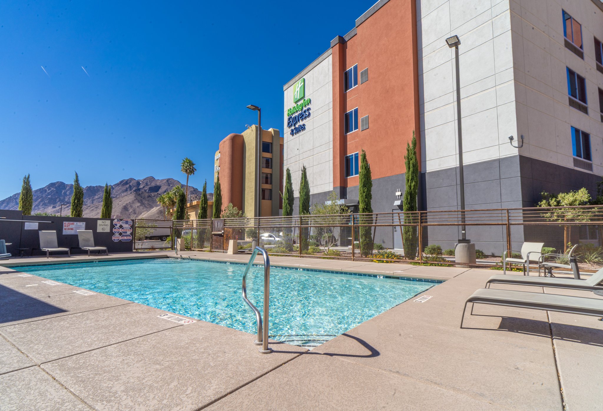 Holiday Inn Express & Suites Henderson South - Boulder City by IHG Image