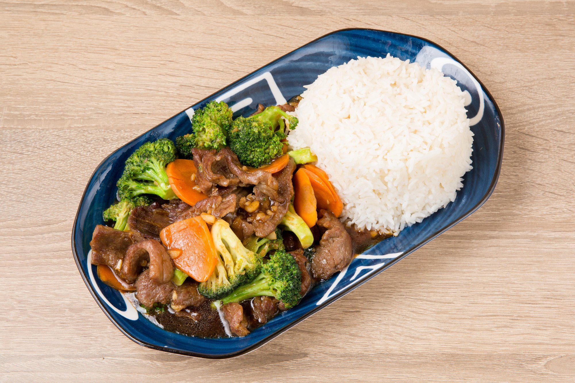 Beef Broccoli Over Rice 芥兰牛盖饭