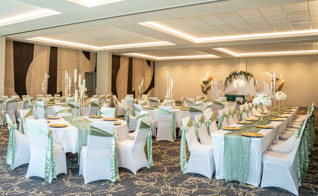 Home2 Suites by Hilton Fort Walton Beach Eglin Air Force Base Image