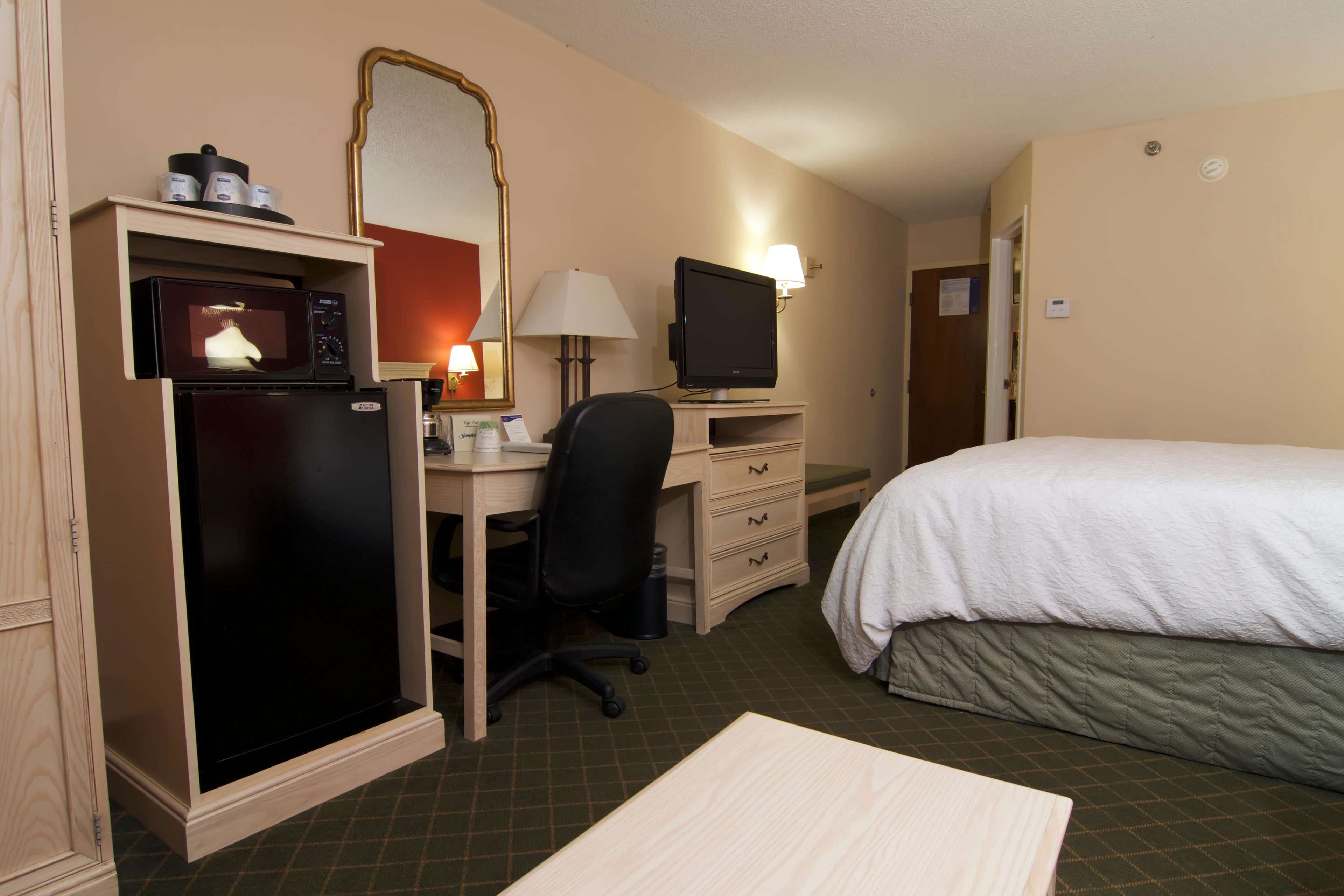 Hampton Inn Winchester-University/Mall Area Photo