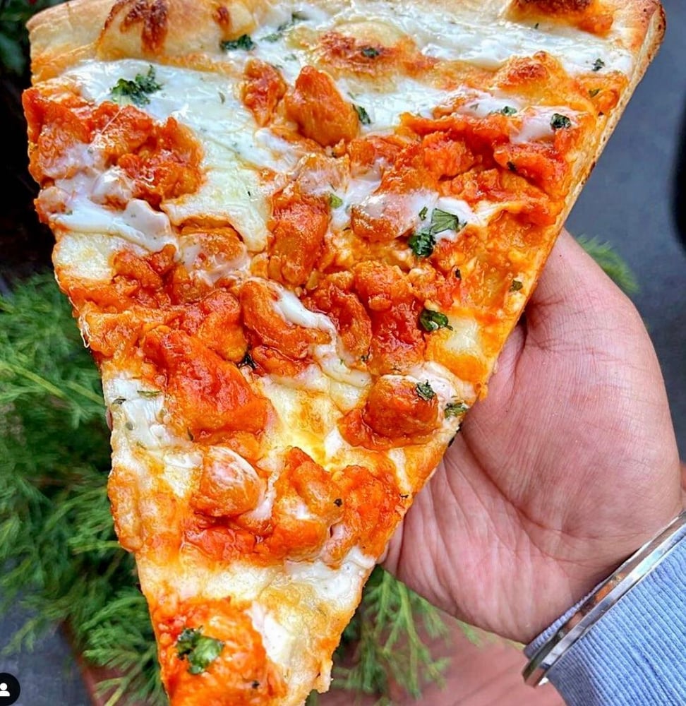 BUFFALO CHICKEN SLICE