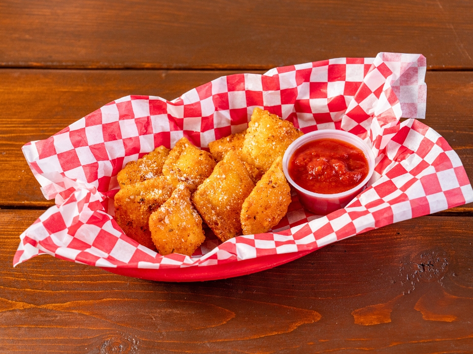 Fried Cheese Ravioli (8)