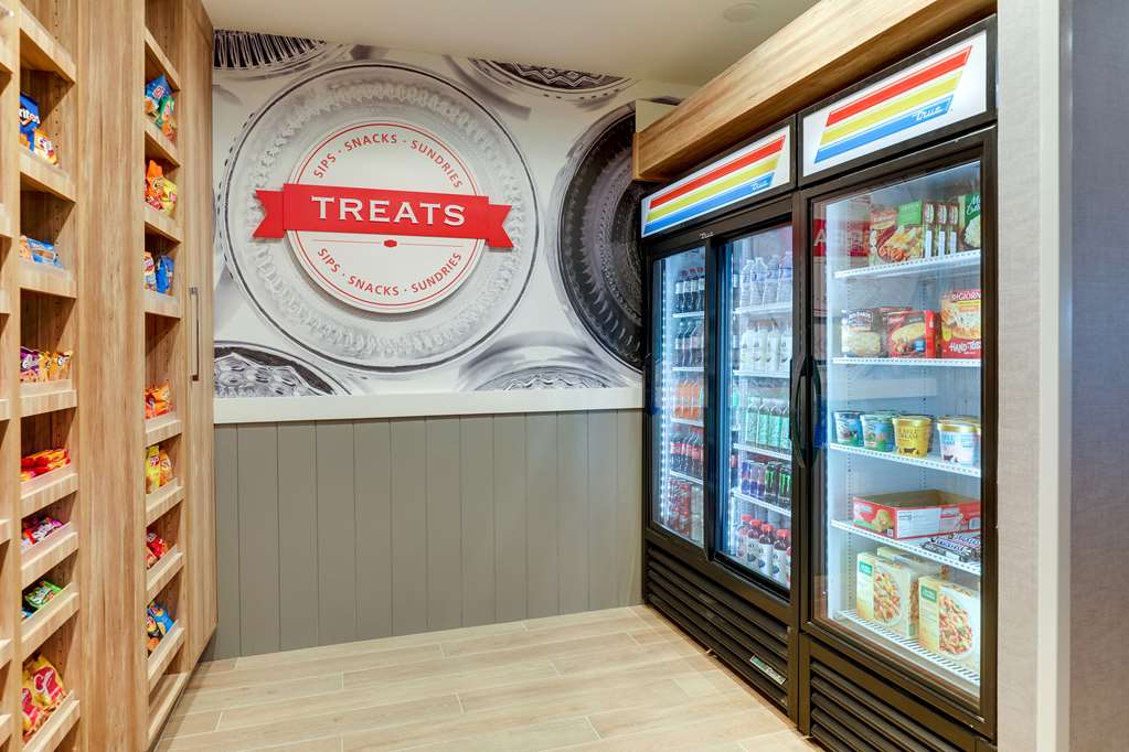 Hampton Inn & Suites Weatherford Image