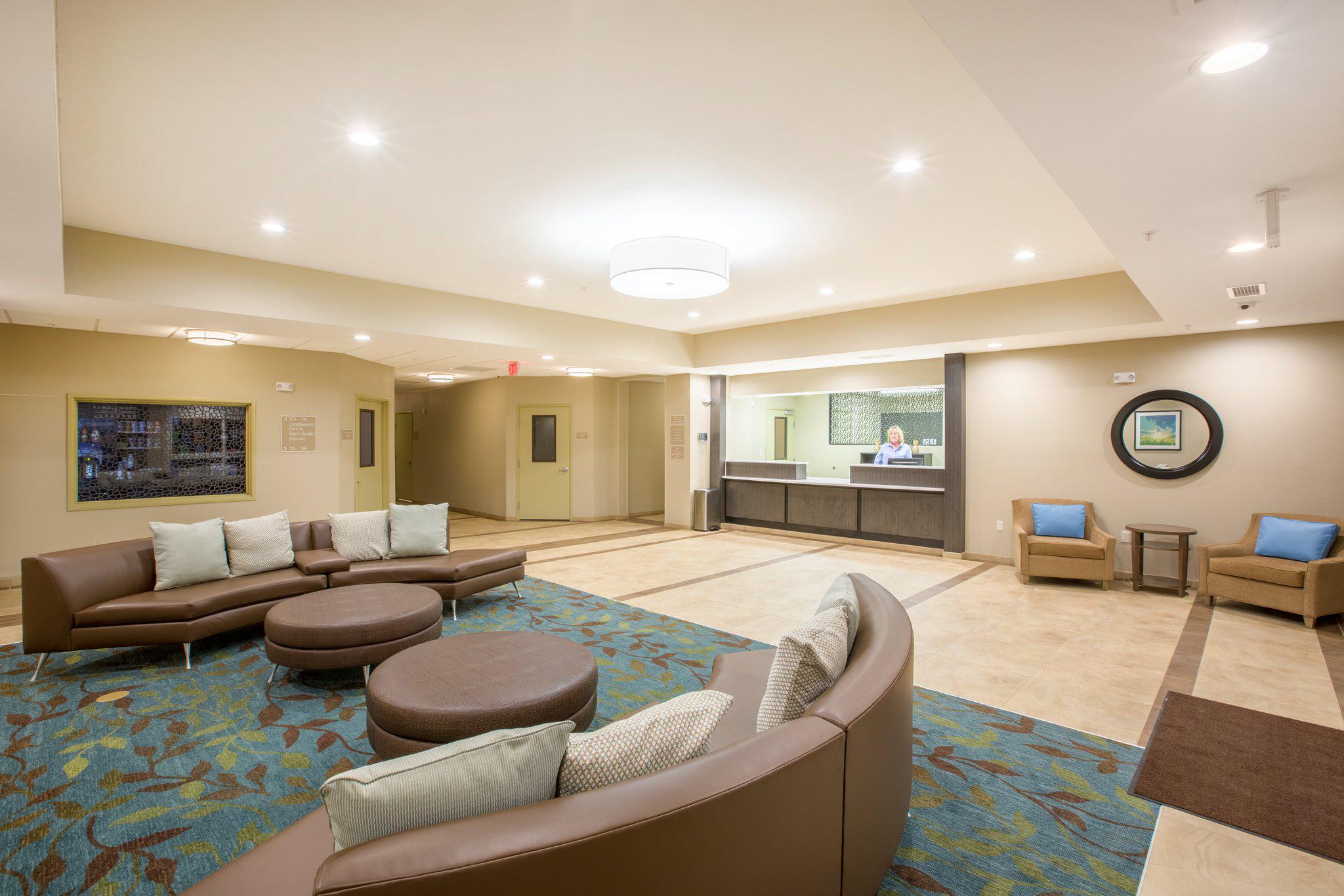 Candlewood Suites Omaha - Millard Area Photo