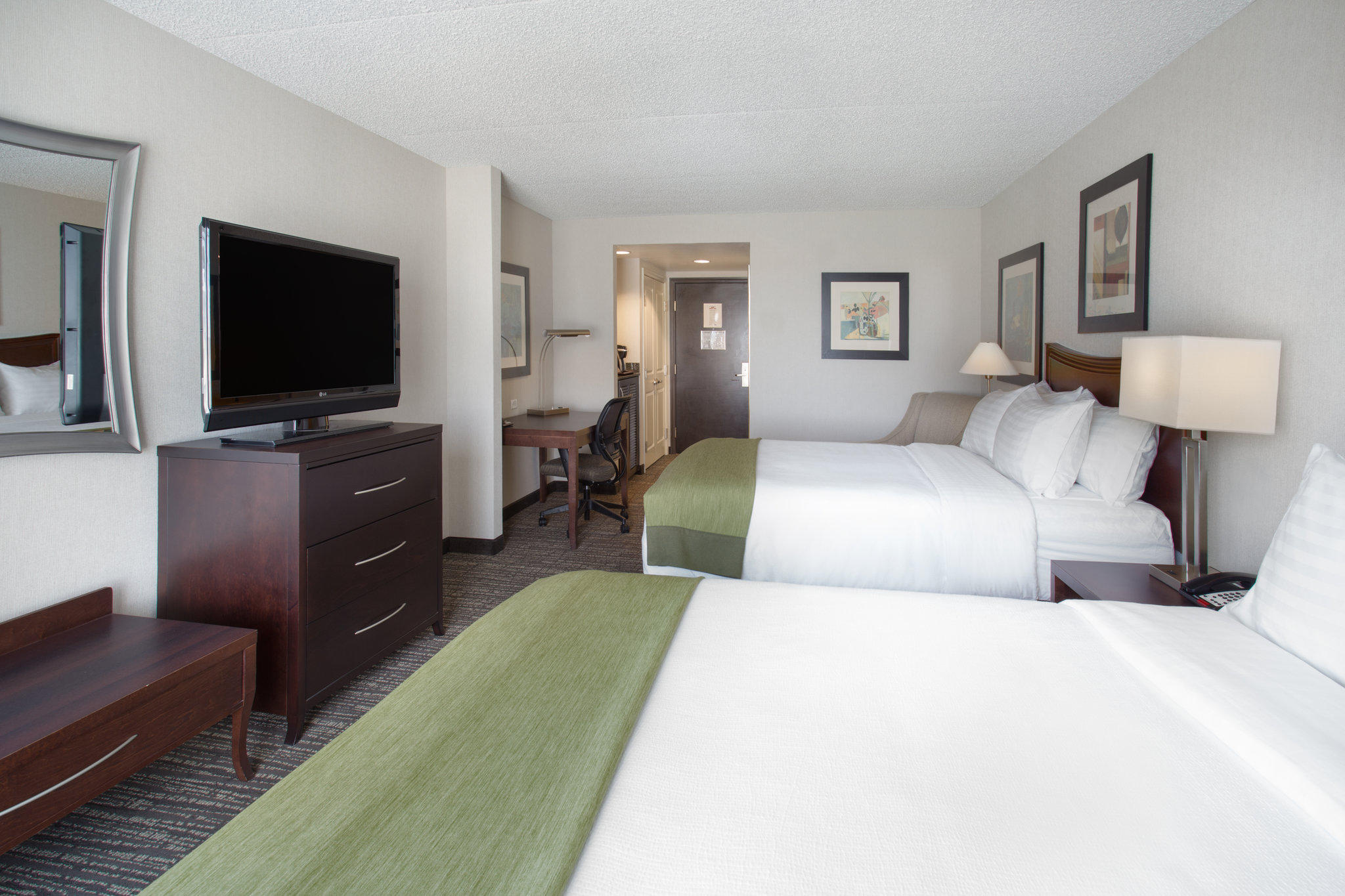 Holiday Inn & Suites Scottsdale North - Airpark Photo