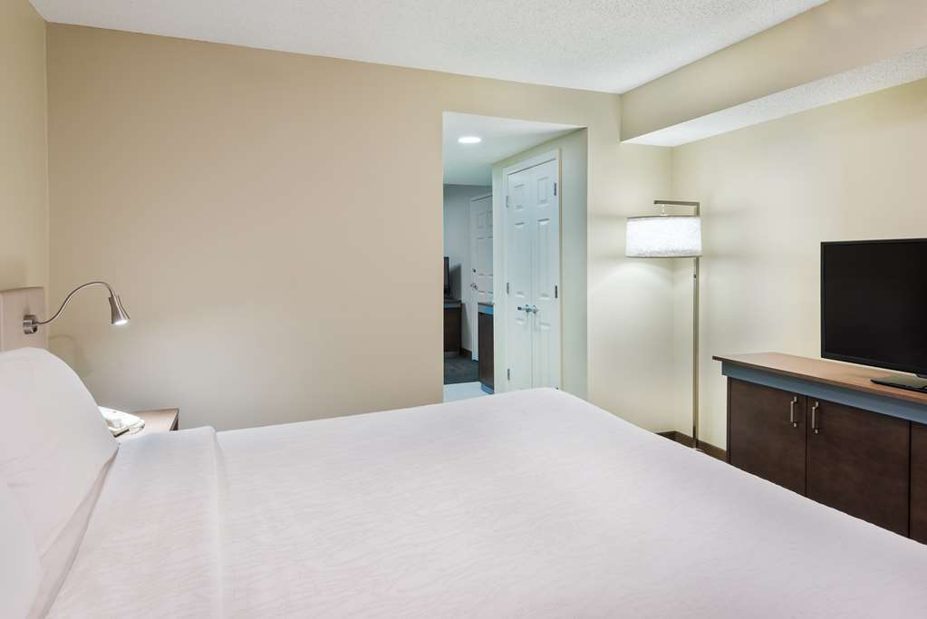 Hilton Garden Inn Westbury Image