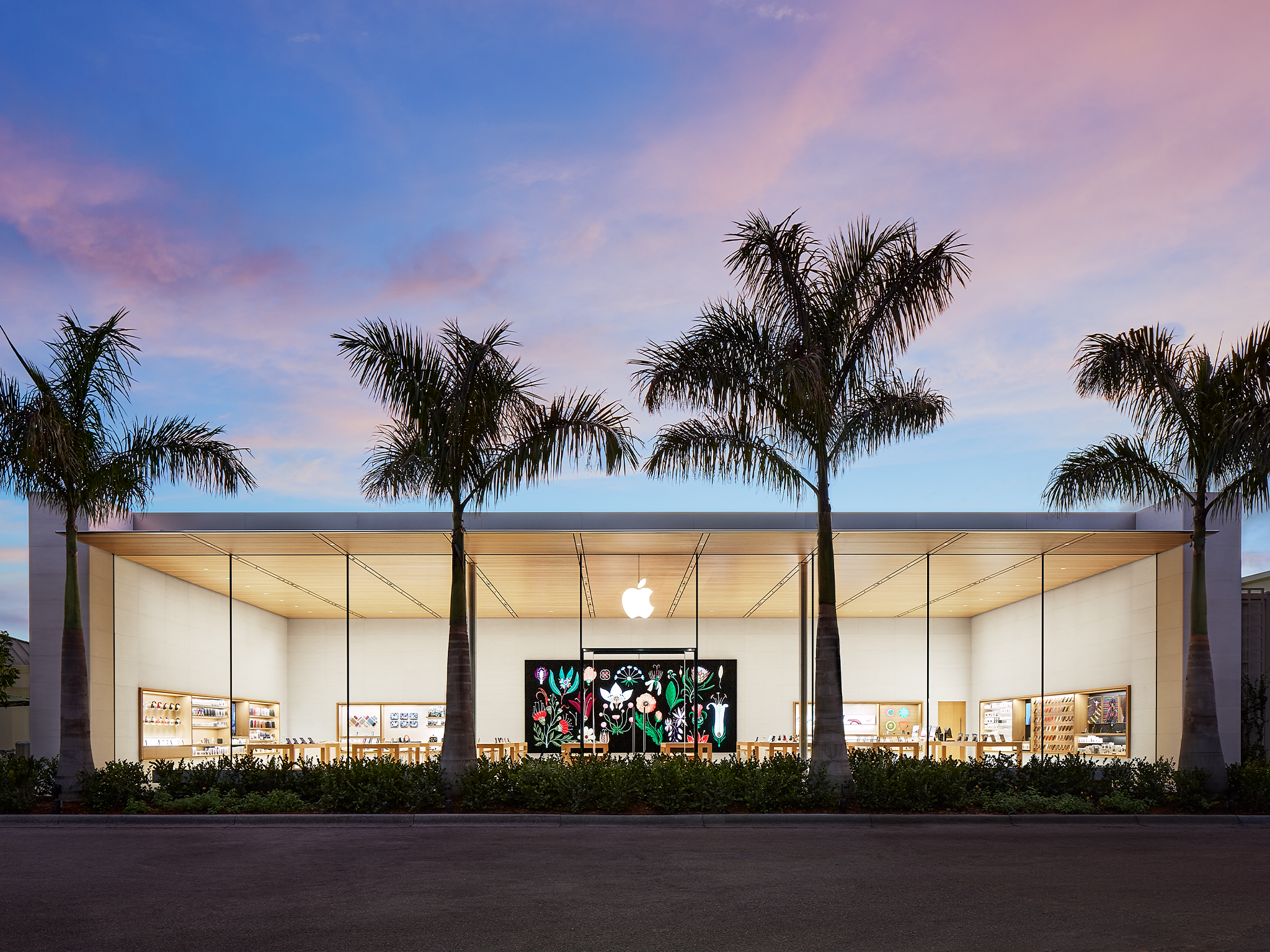 Apple Waterside Shops Photo