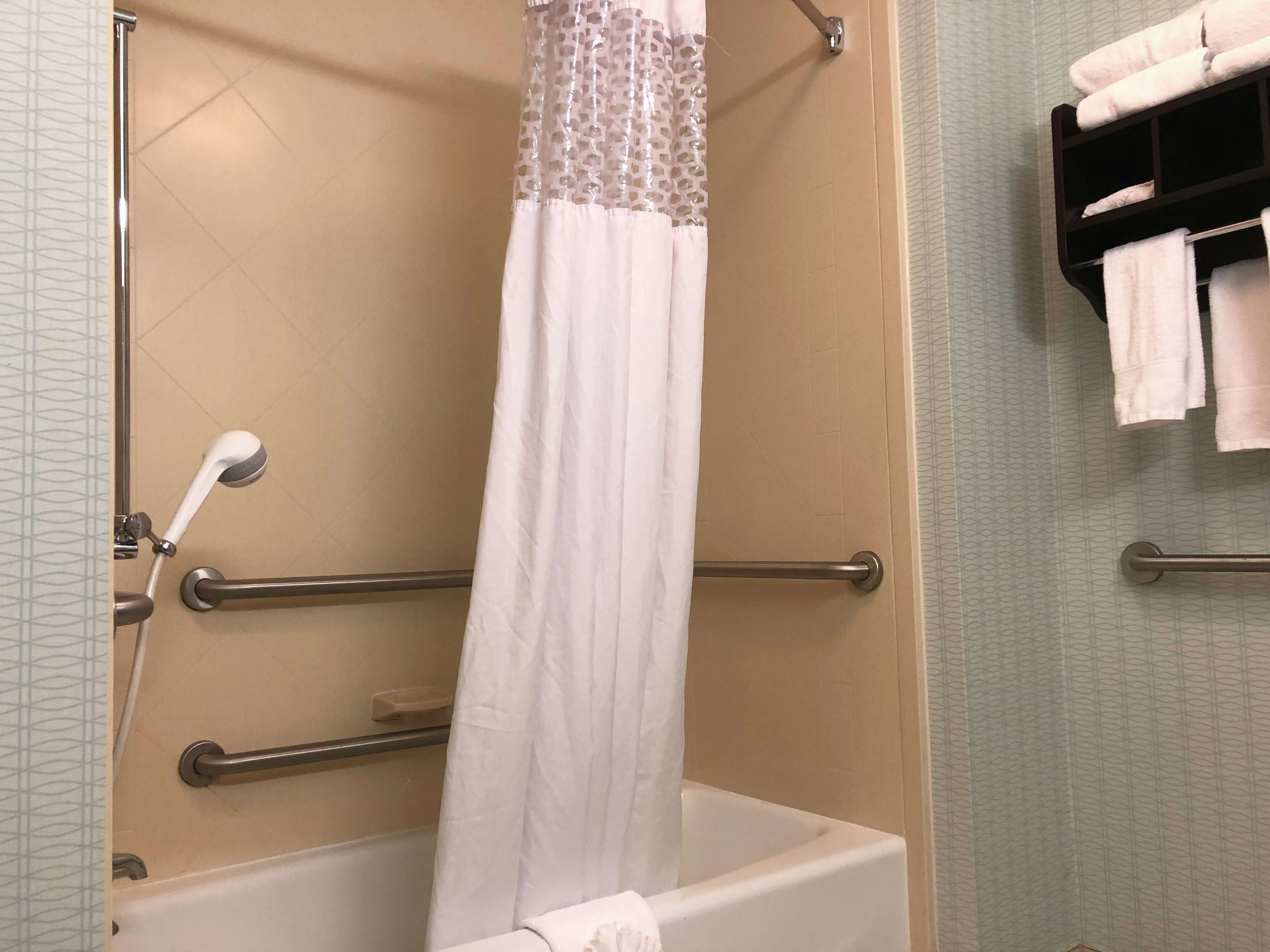 Hampton Inn & Suites Nashville @ Opryland Photo