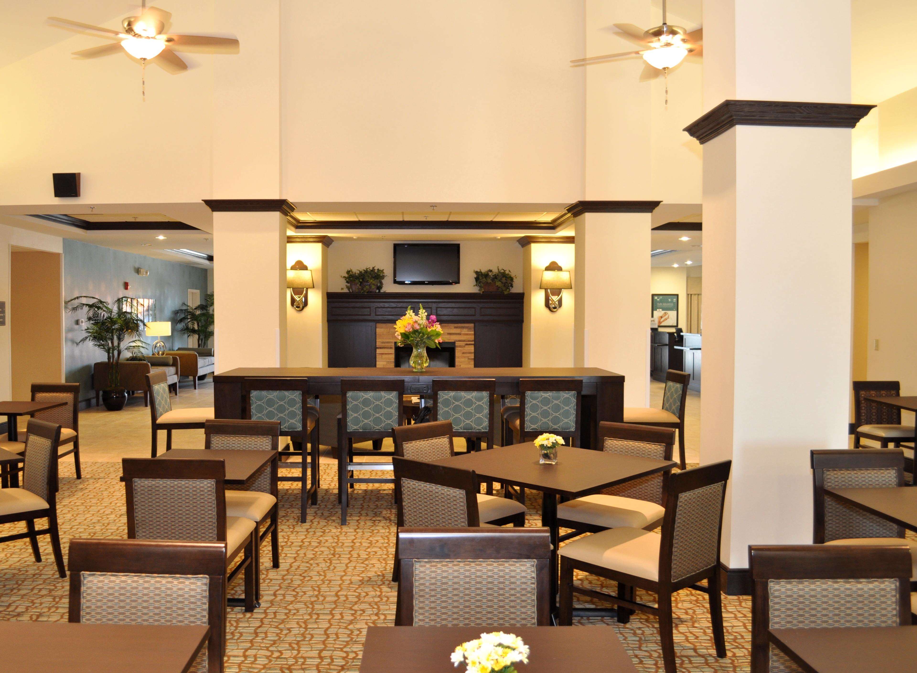 Homewood Suites by Hilton Fort Wayne Photo