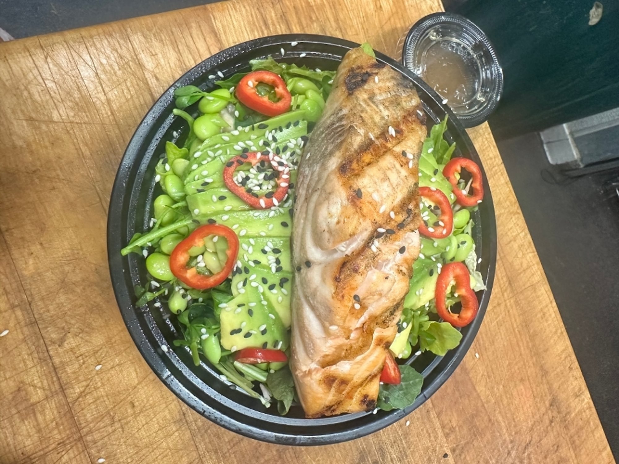 Grilled salmon Japanese salad