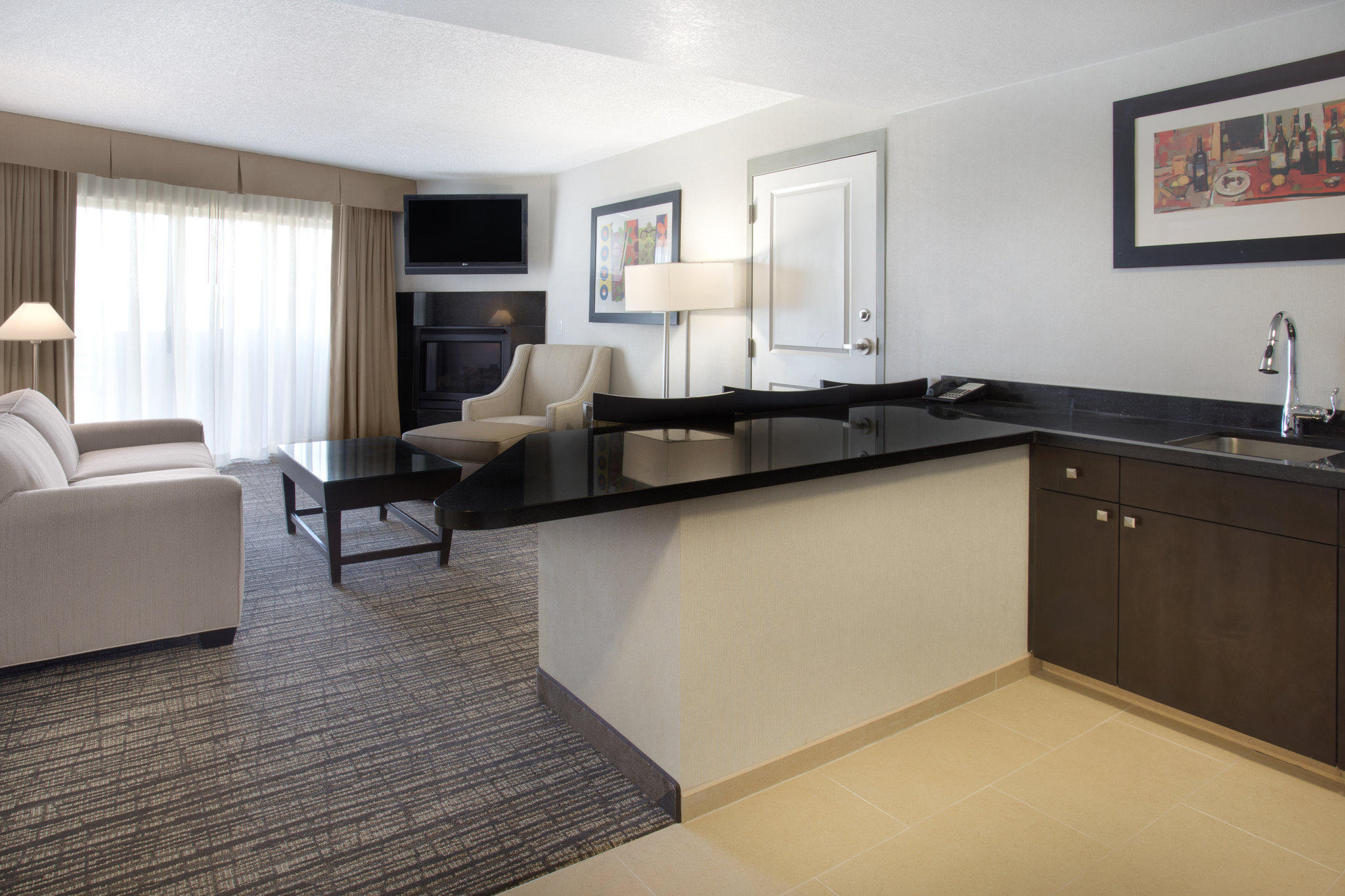 Holiday Inn & Suites Scottsdale North - Airpark Photo