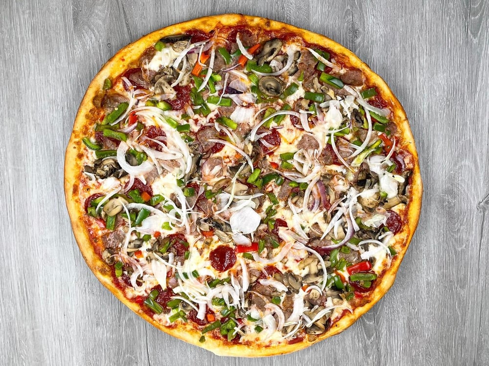 Deluxe Pizza