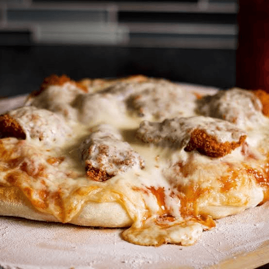 Medium - Spicy Fried Chicken Pizza