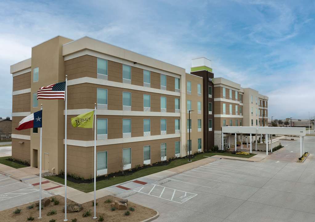 Home2 Suites by Hilton Abilene Southwest Logo