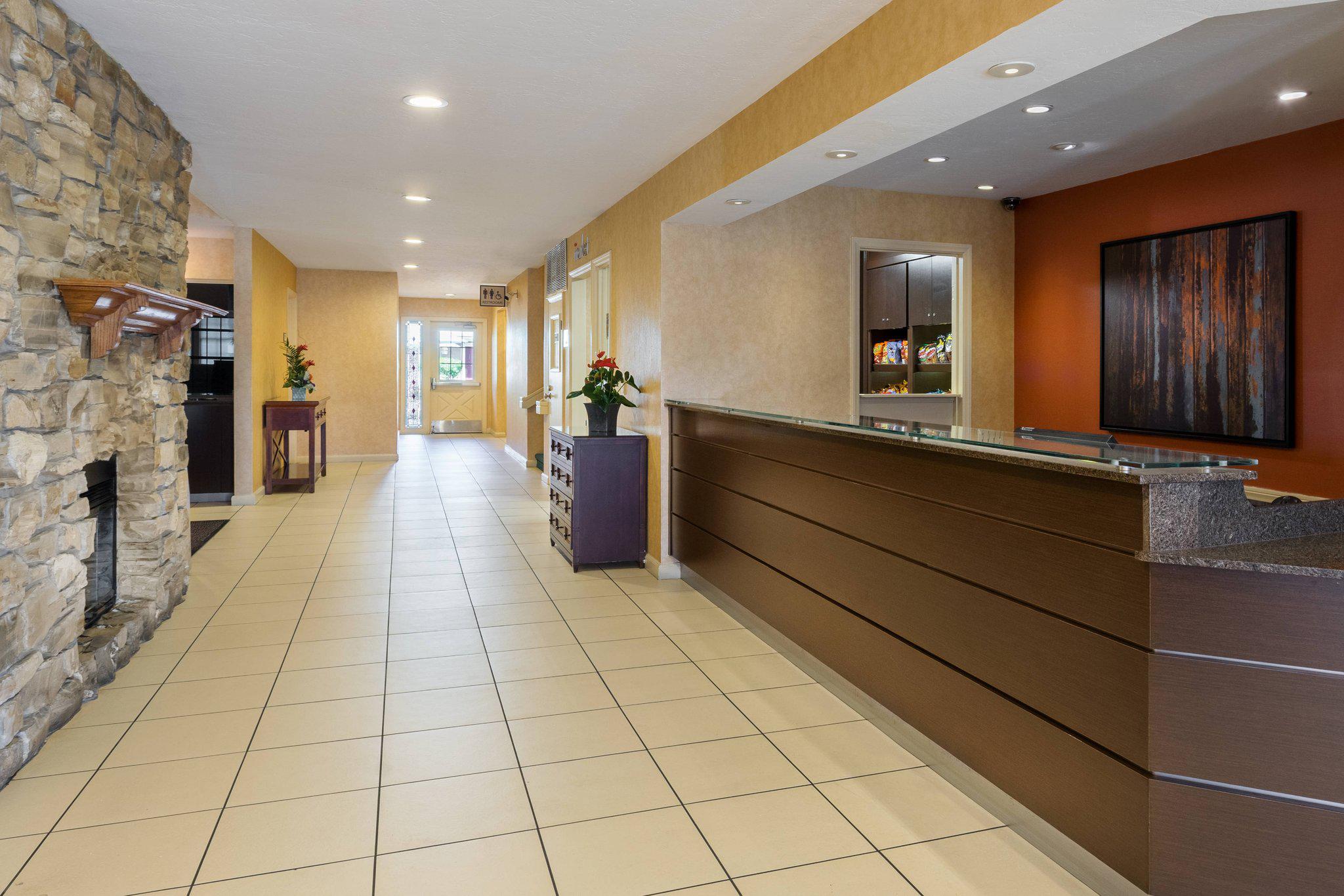 Residence Inn by Marriott San Diego Central Photo