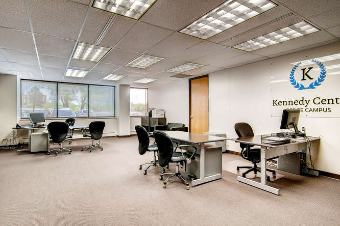 Plaza 6000 Office Space Photo