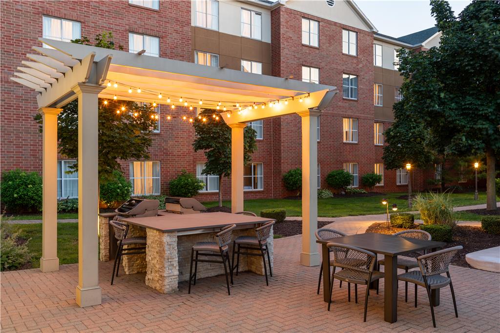 Homewood Suites by Hilton Detroit-Troy Image