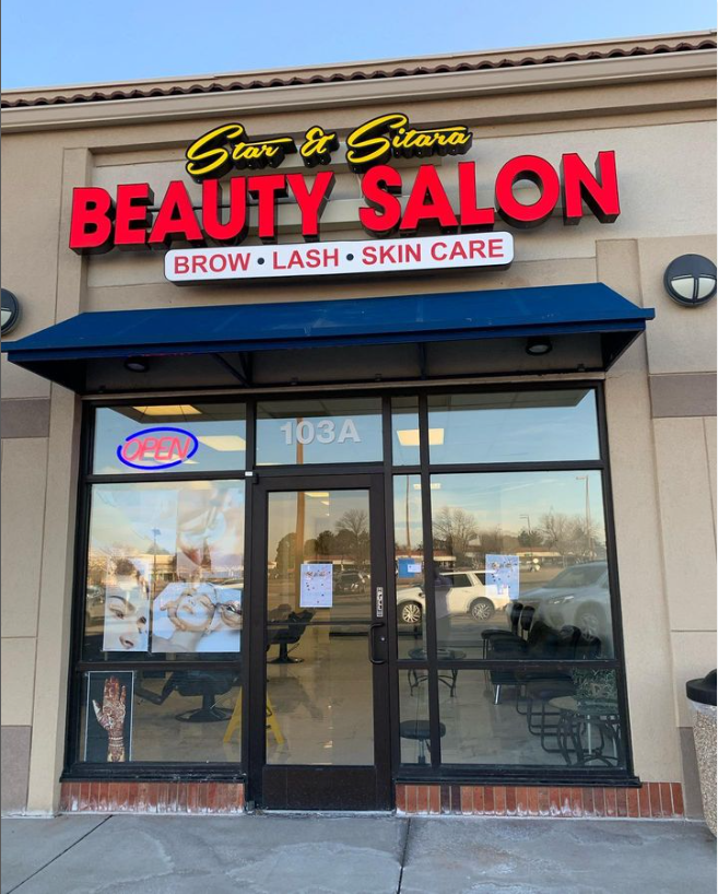 Star &amp; Sitara Beauty Salon Logo