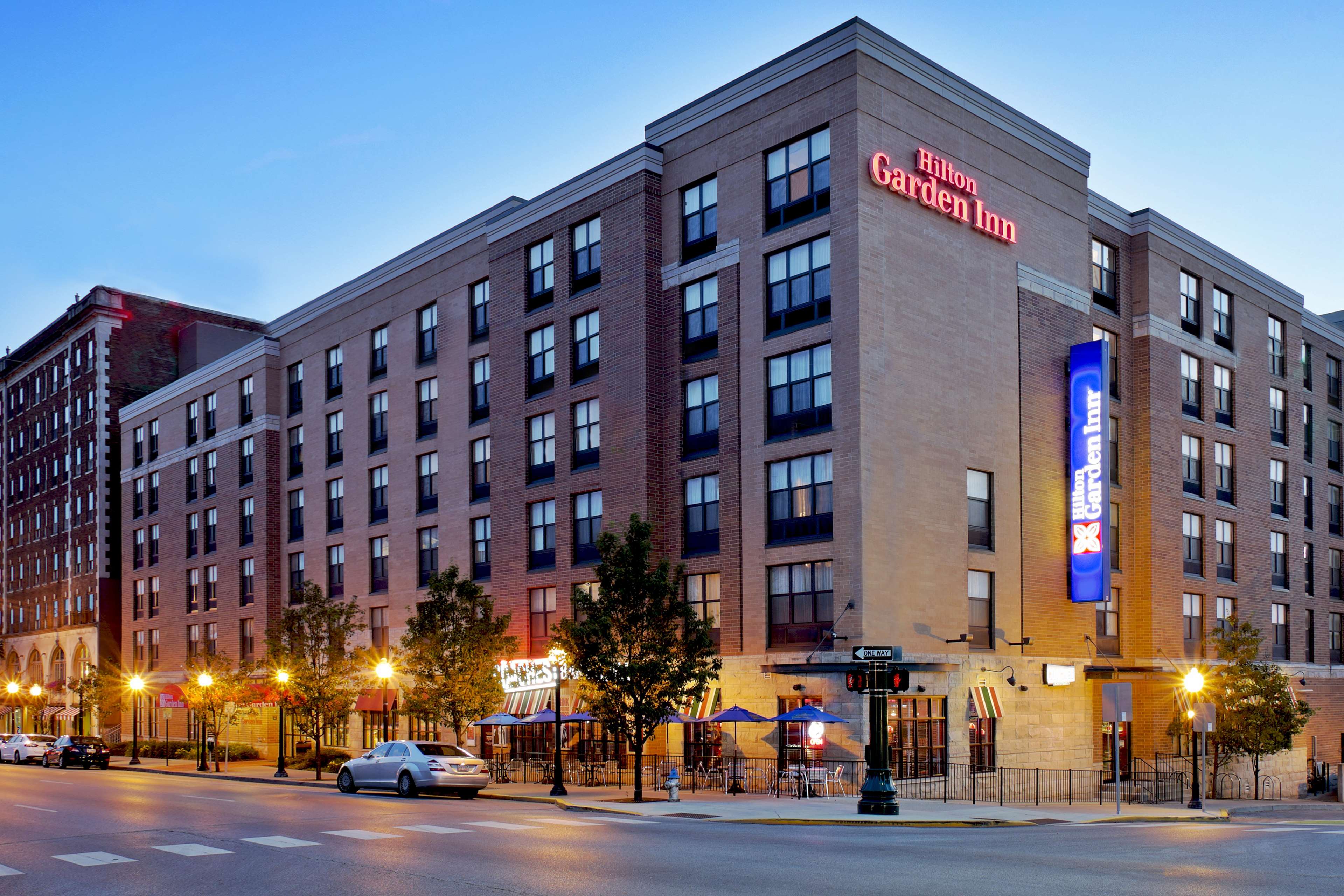 Hilton Garden Inn Bloomington Photo