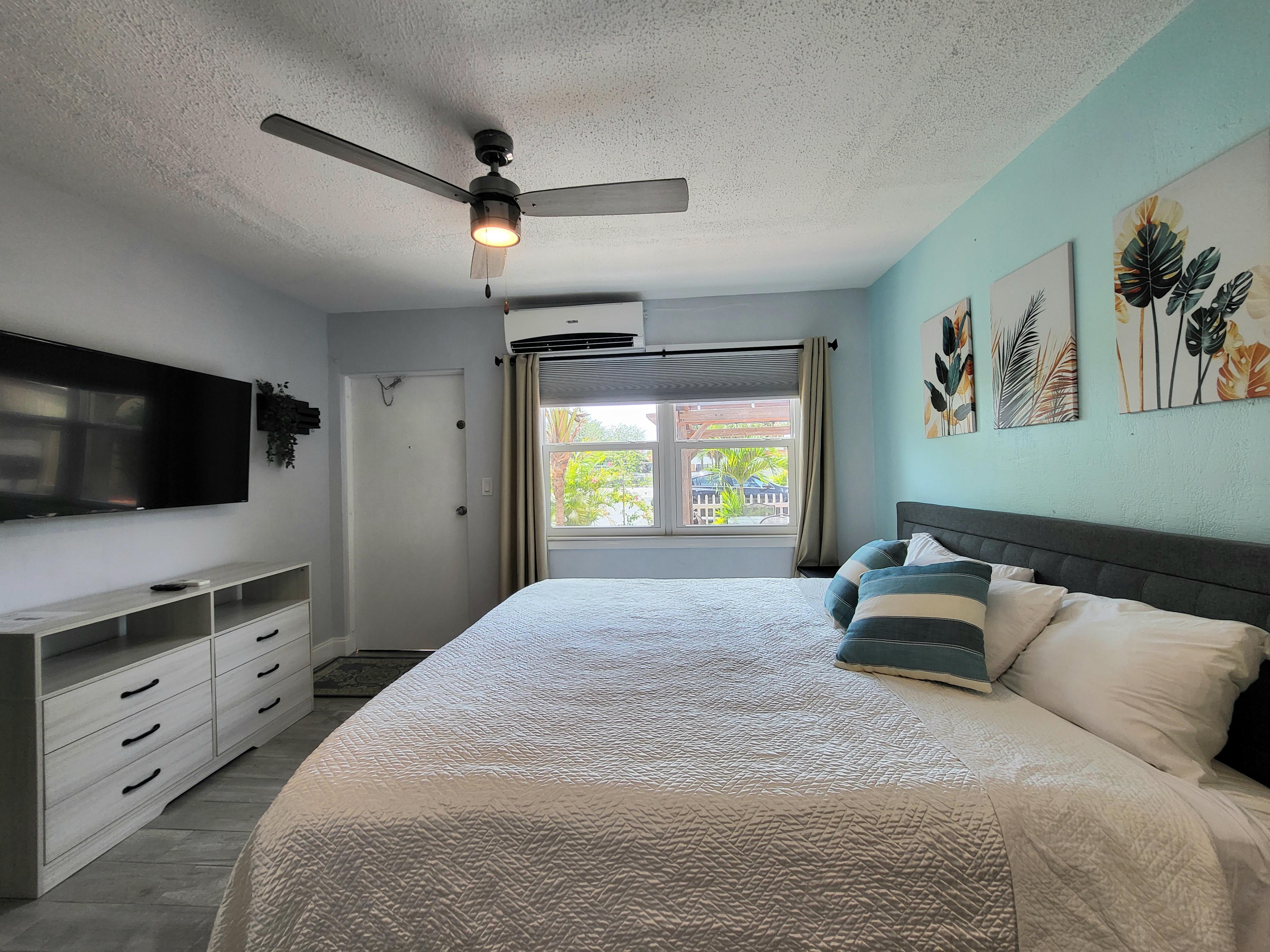 Barefoot Mailman Inn & Suites, Lantana, West Palm Beach, South Florida