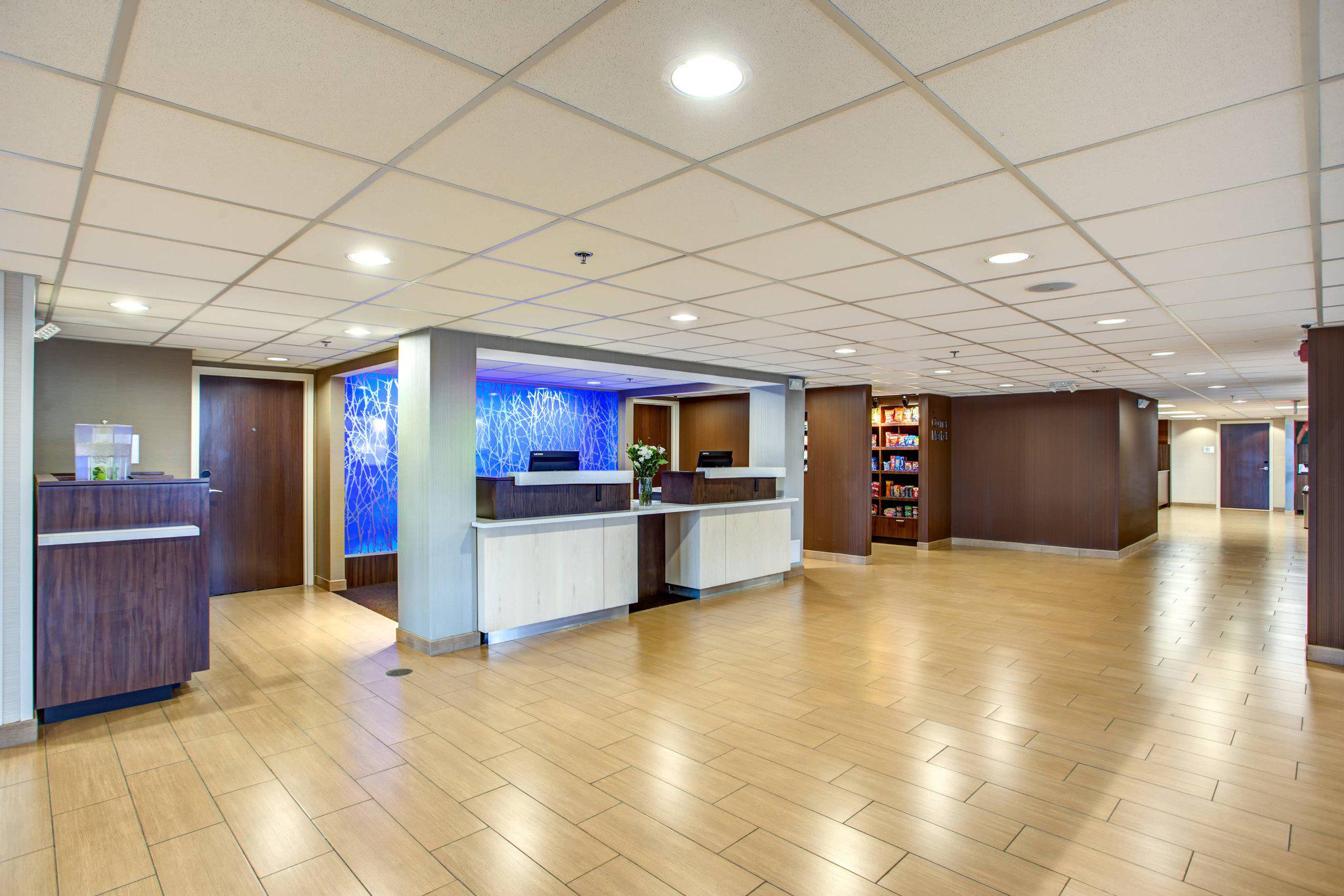 Fairfield Inn & Suites by Marriott Springfield Holyoke Photo