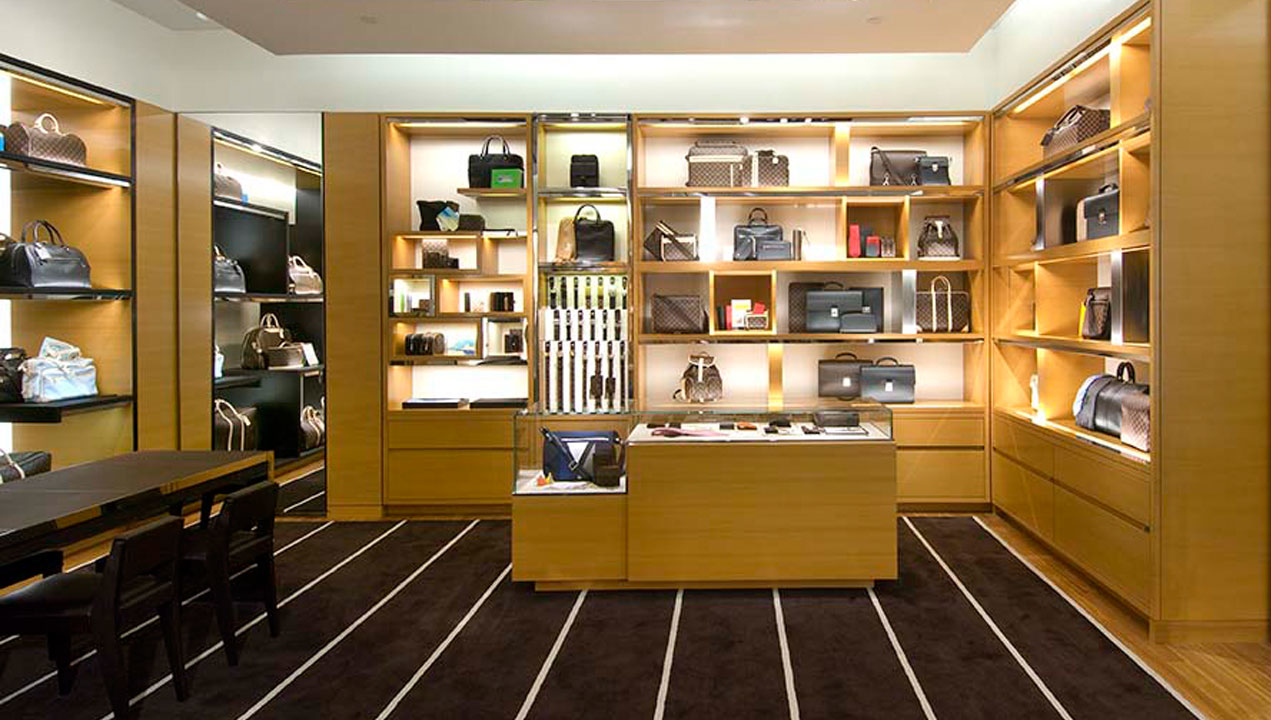 Louis Vuitton Aventura Bloomingdale's Photo