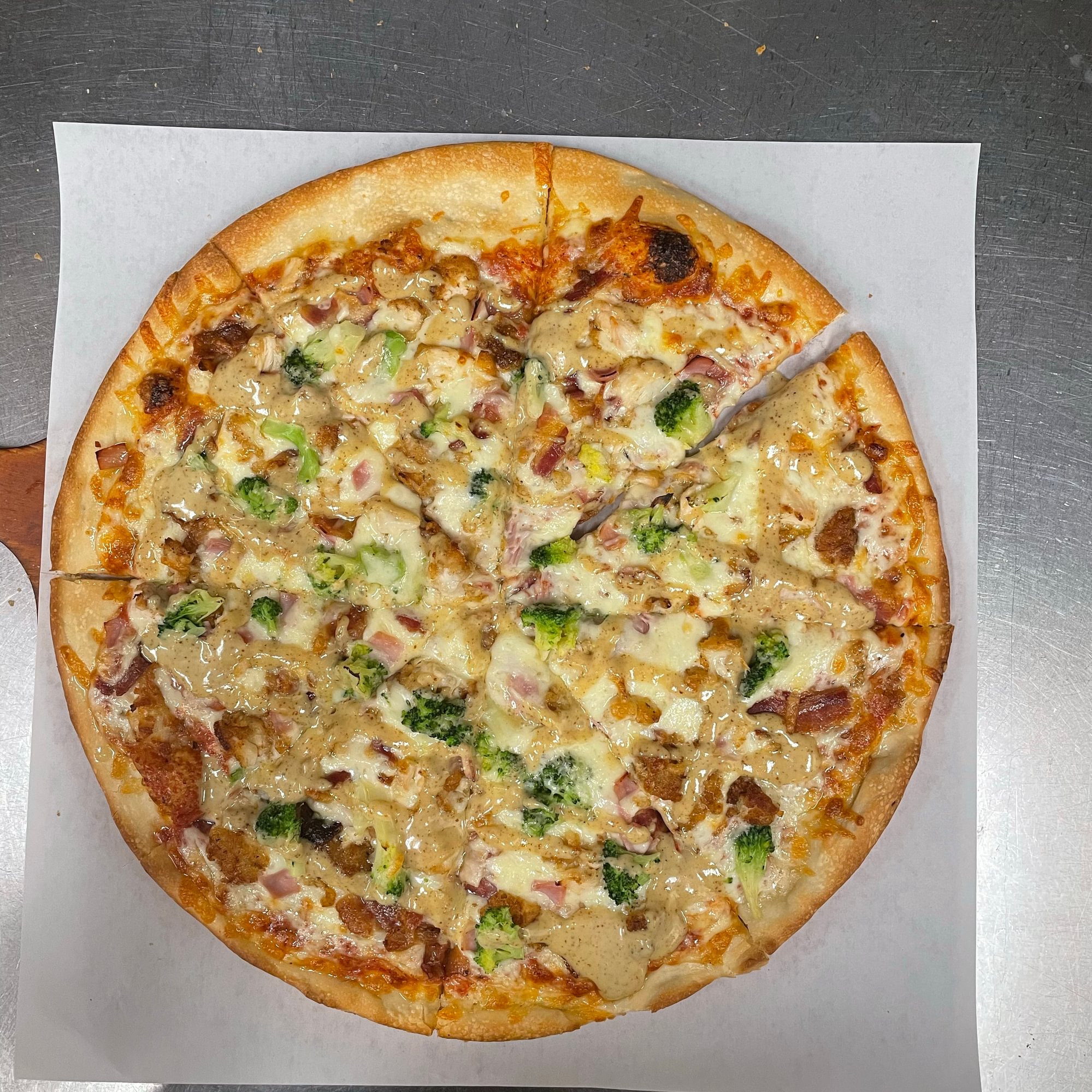 Chicken Divan Pizza