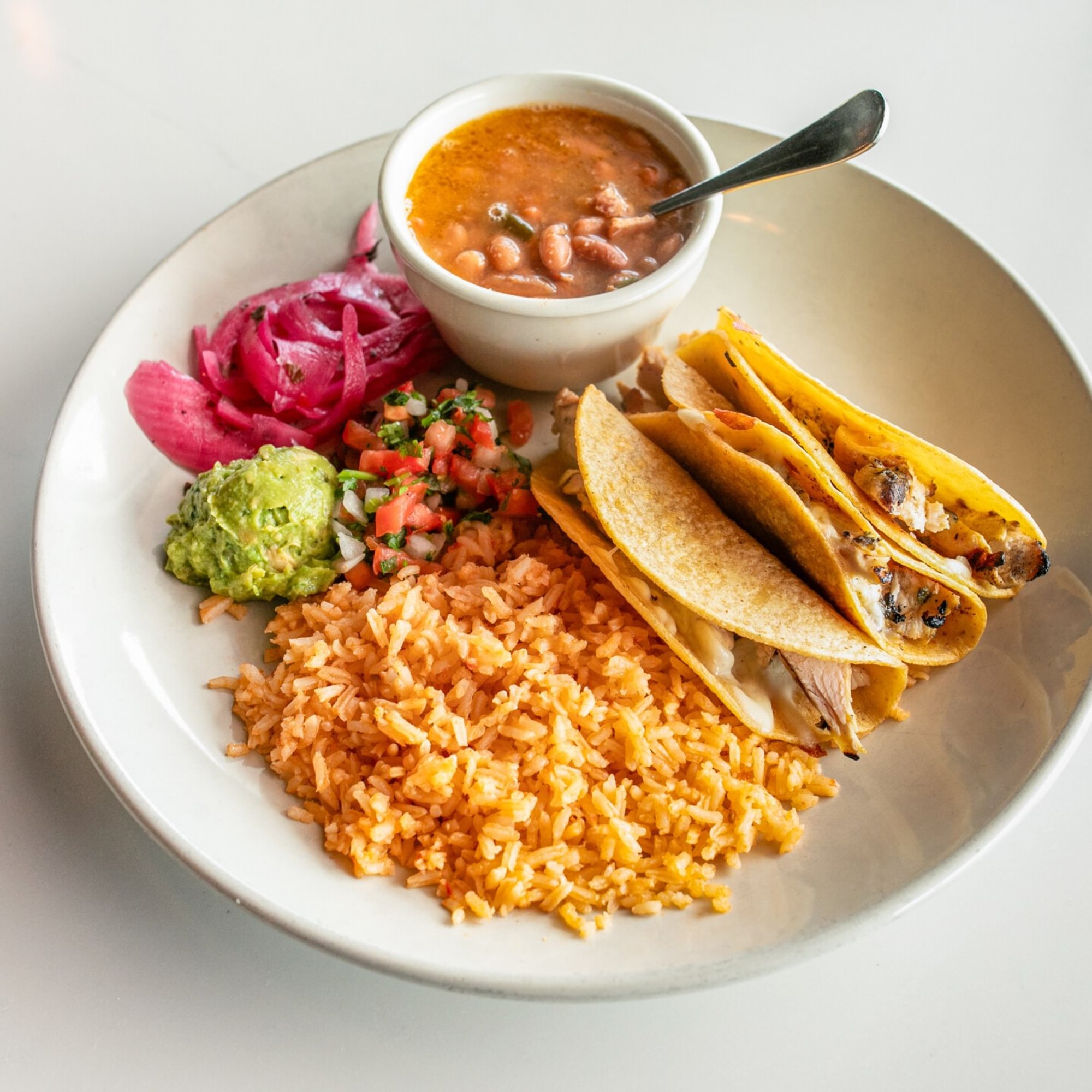 Lola's Tacos