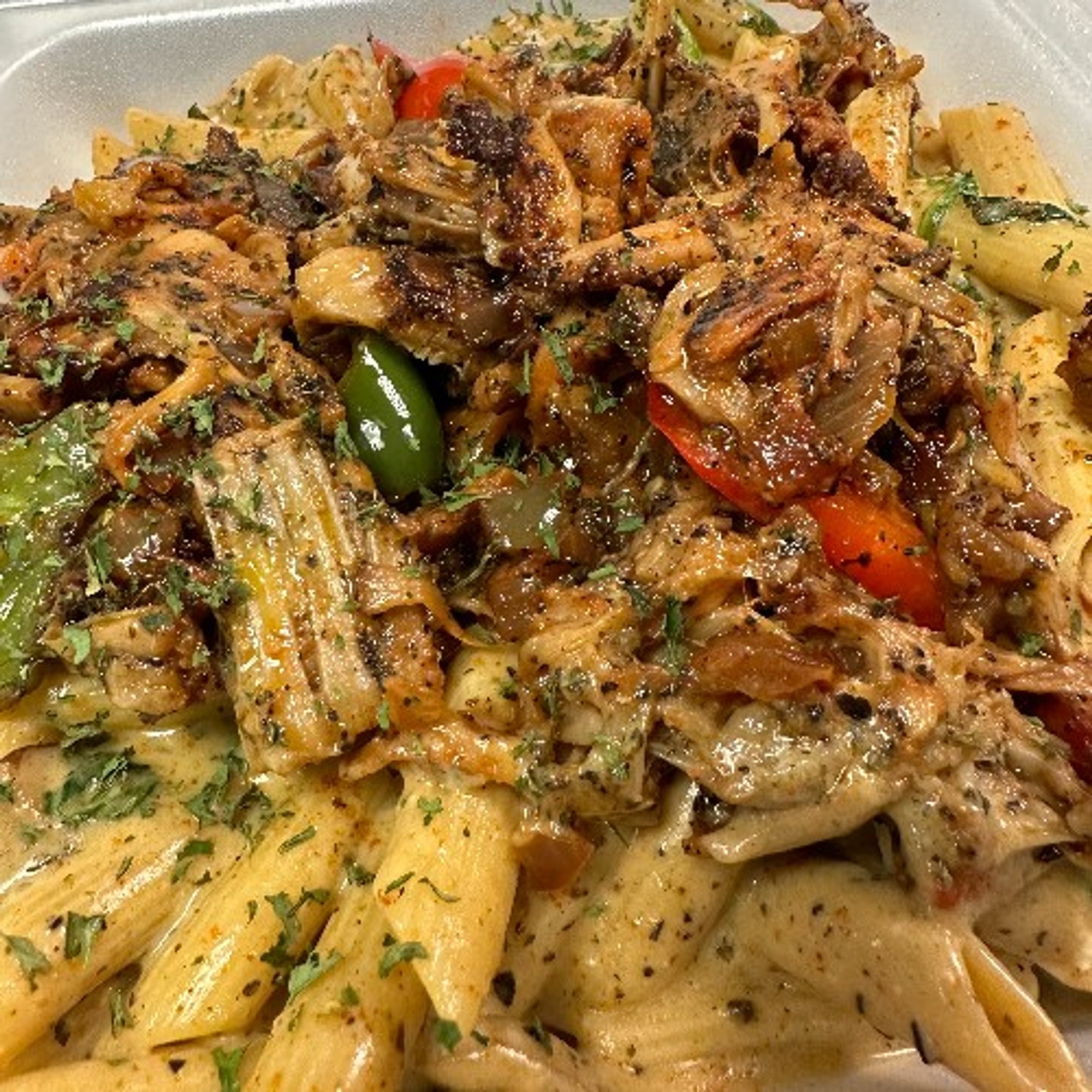 Vegan Jerk Chick'N Pasta