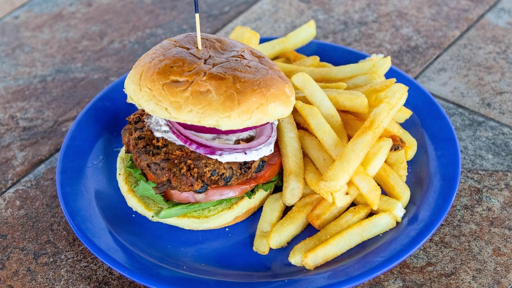 BLACK BEAN BURGER