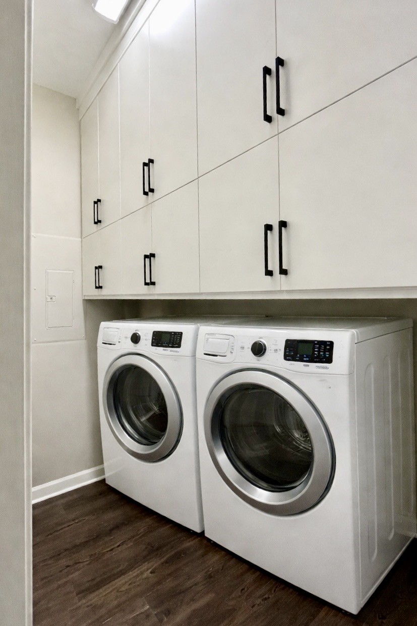 The Tailored Closet of Columbia Image