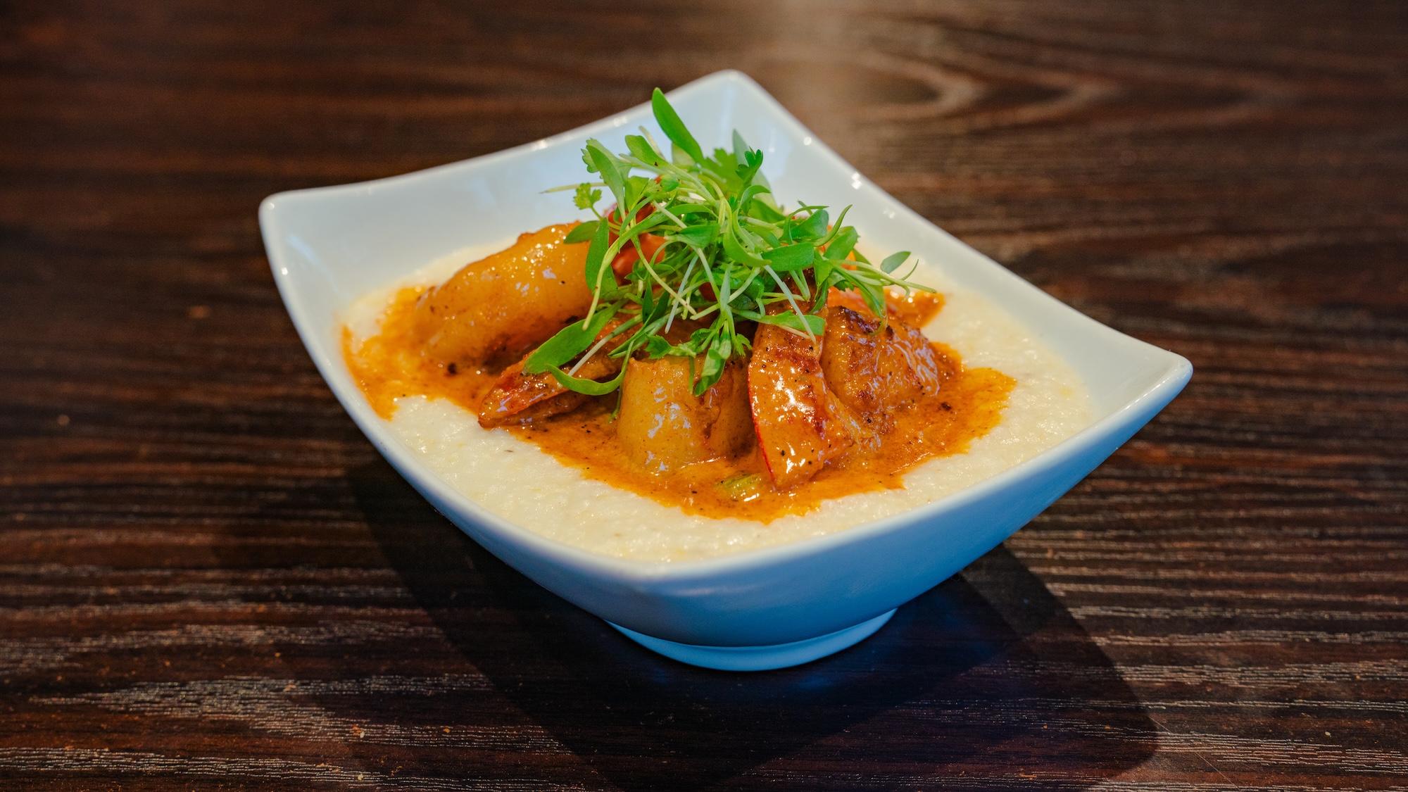 SHRIMP & GRITS