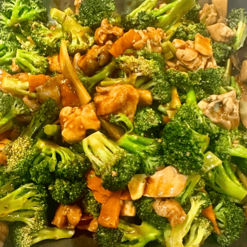 Chicken with Fresh Broccoli