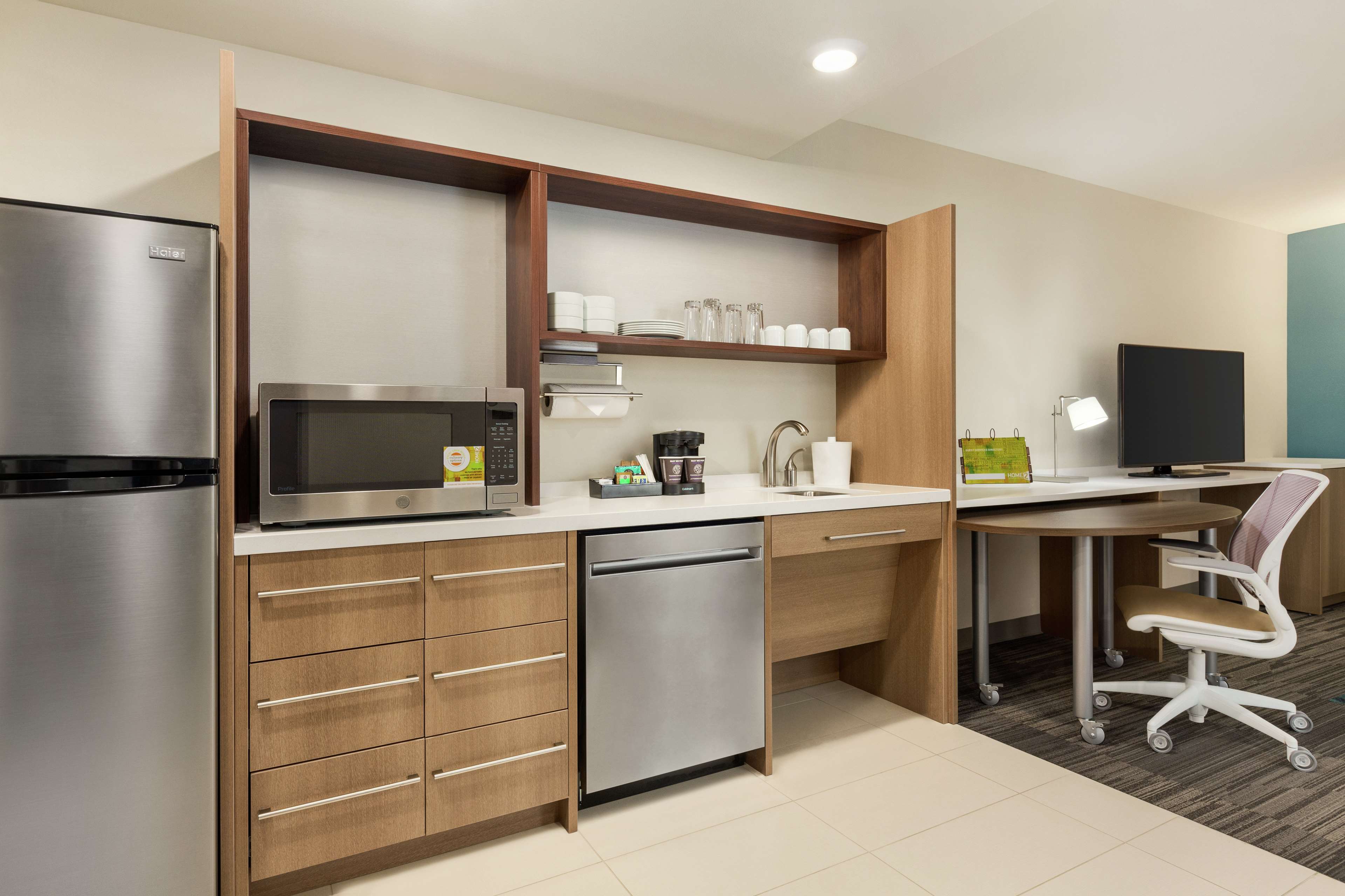 Home2 Suites by Hilton Portland Airport OR Photo