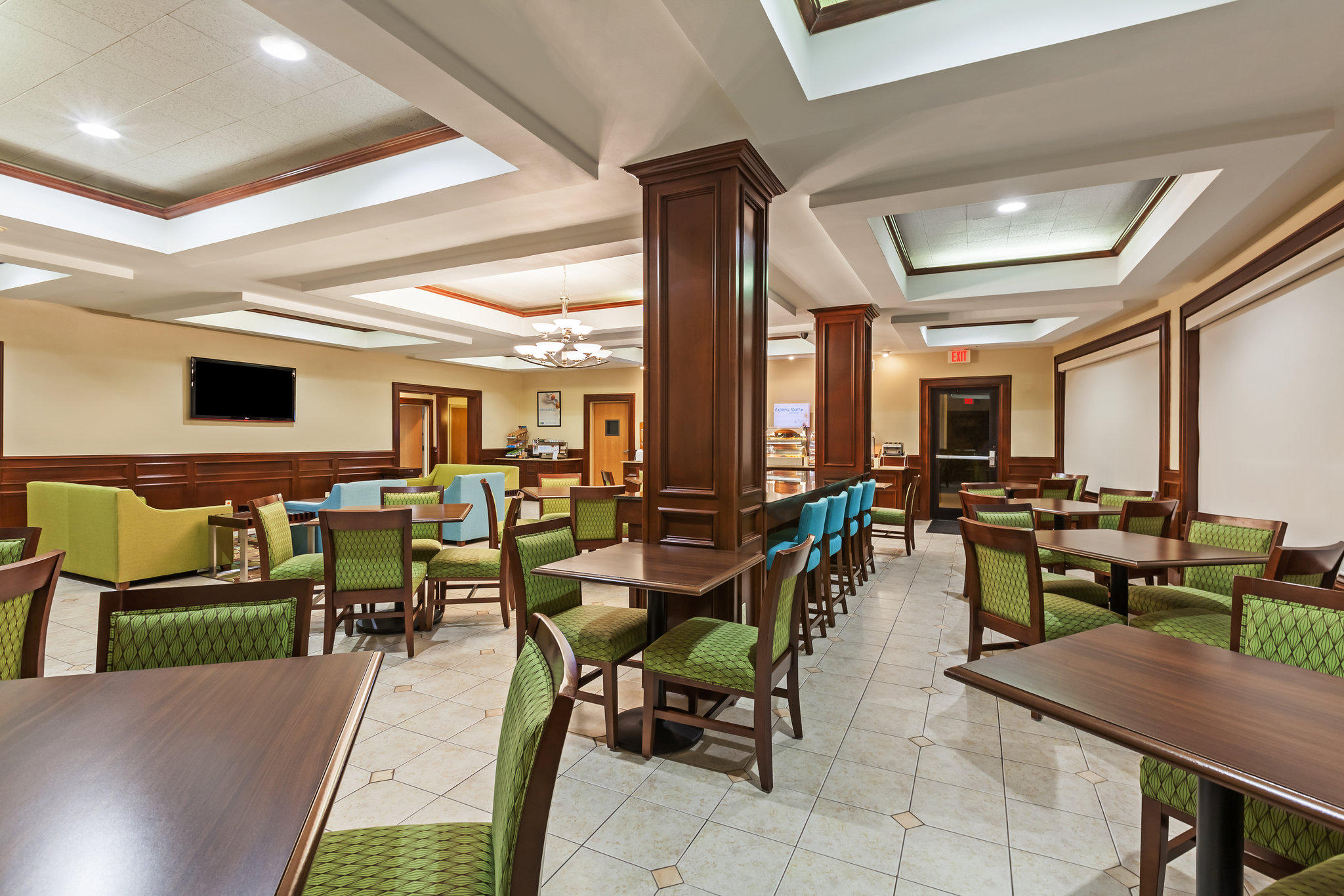 Holiday Inn Express & Suites Pharr Photo