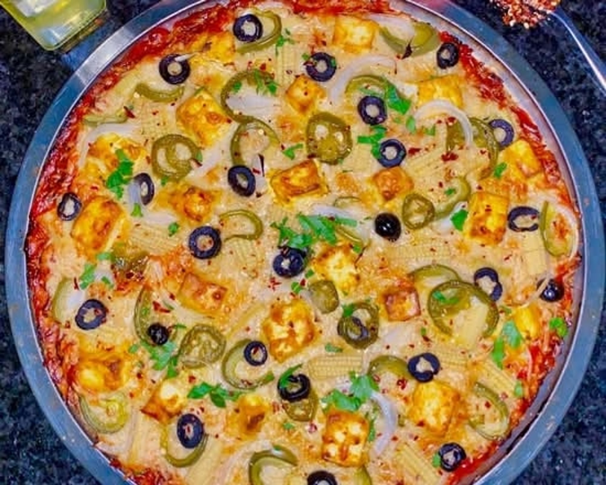 Tandoori Paneer Pizza 10''