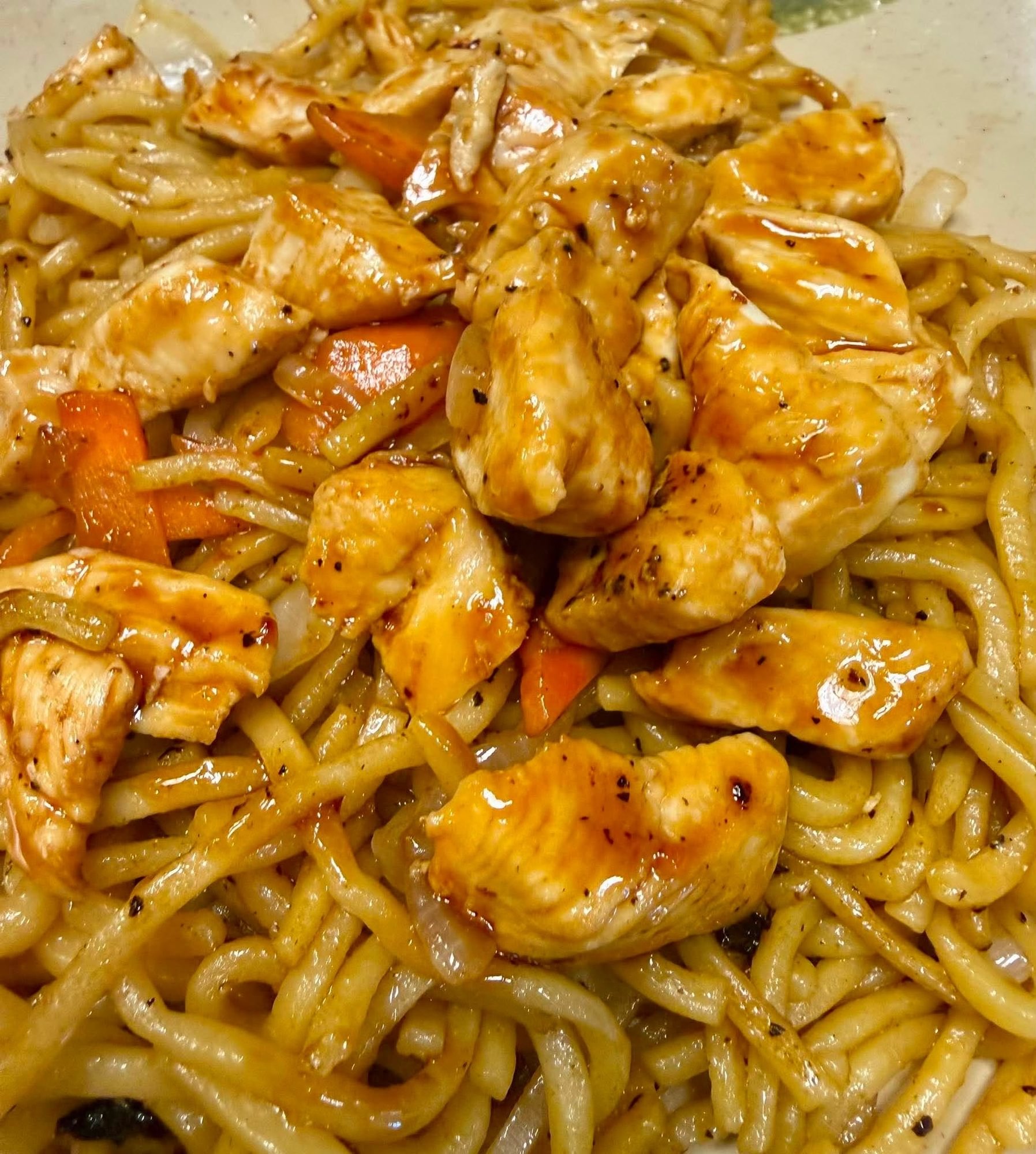 CHICKEN LO MEIN