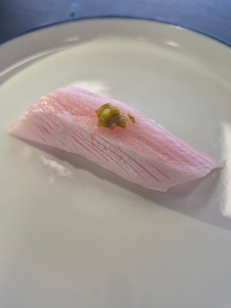 NI24-YELLOWTAIL BELLY