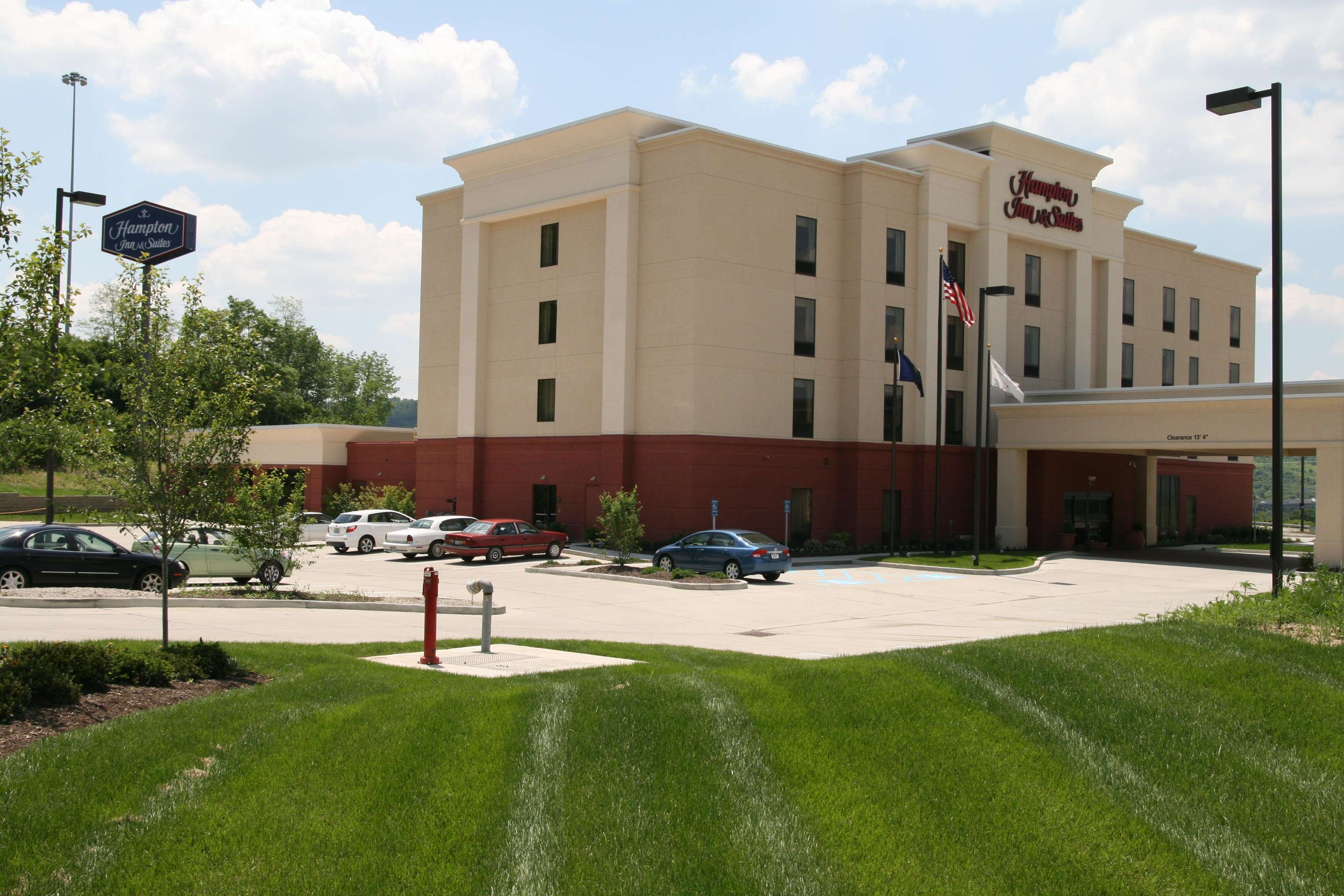 Hampton Inn & Suites Wilder Photo