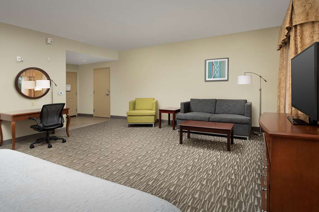 Hampton Inn & Suites Lakeland-South Polk Parkway Image