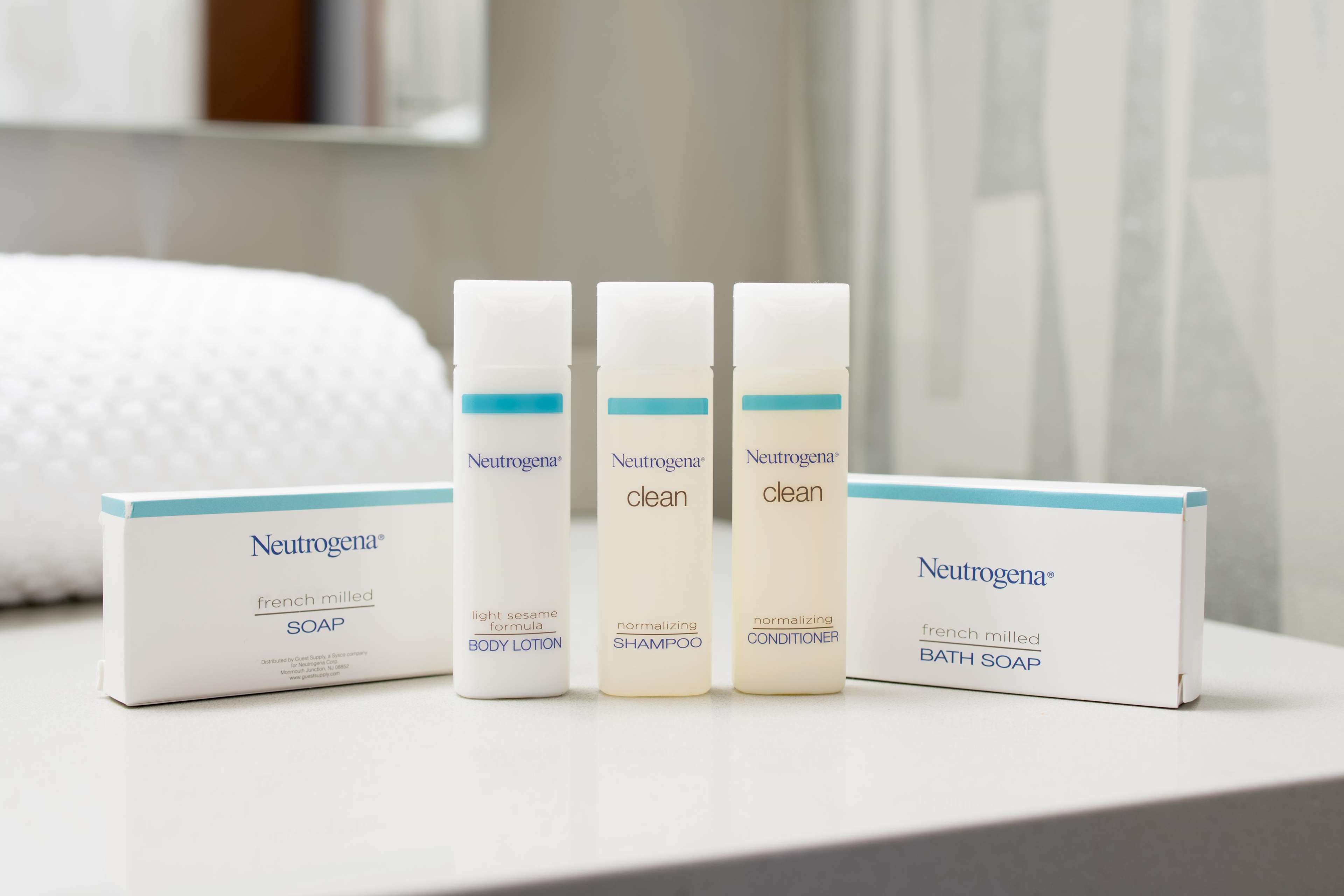 Embassy Suites by Hilton Seattle Downtown Pioneer Square Photo