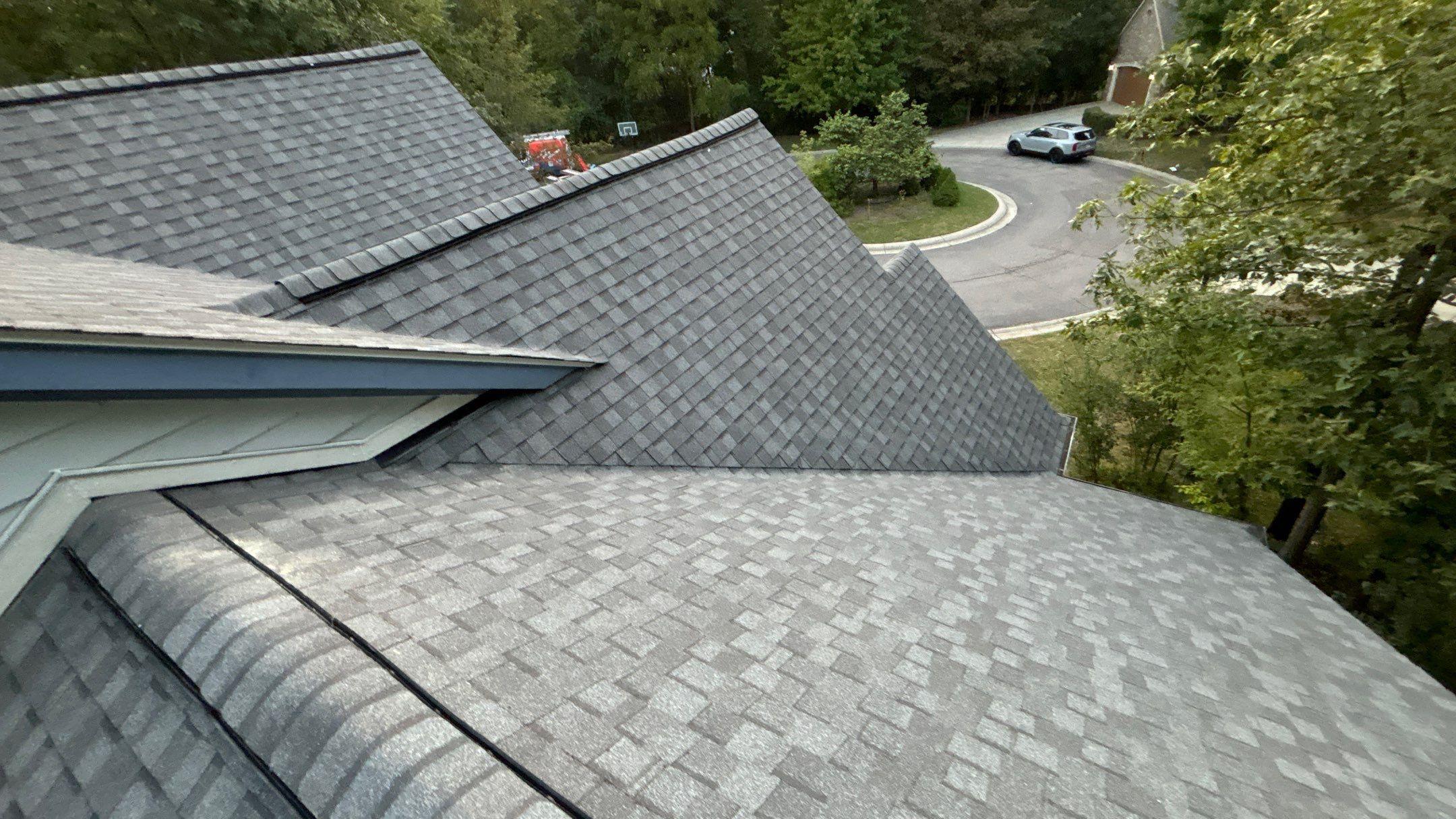 180 Contractors Roofing & Siding Image