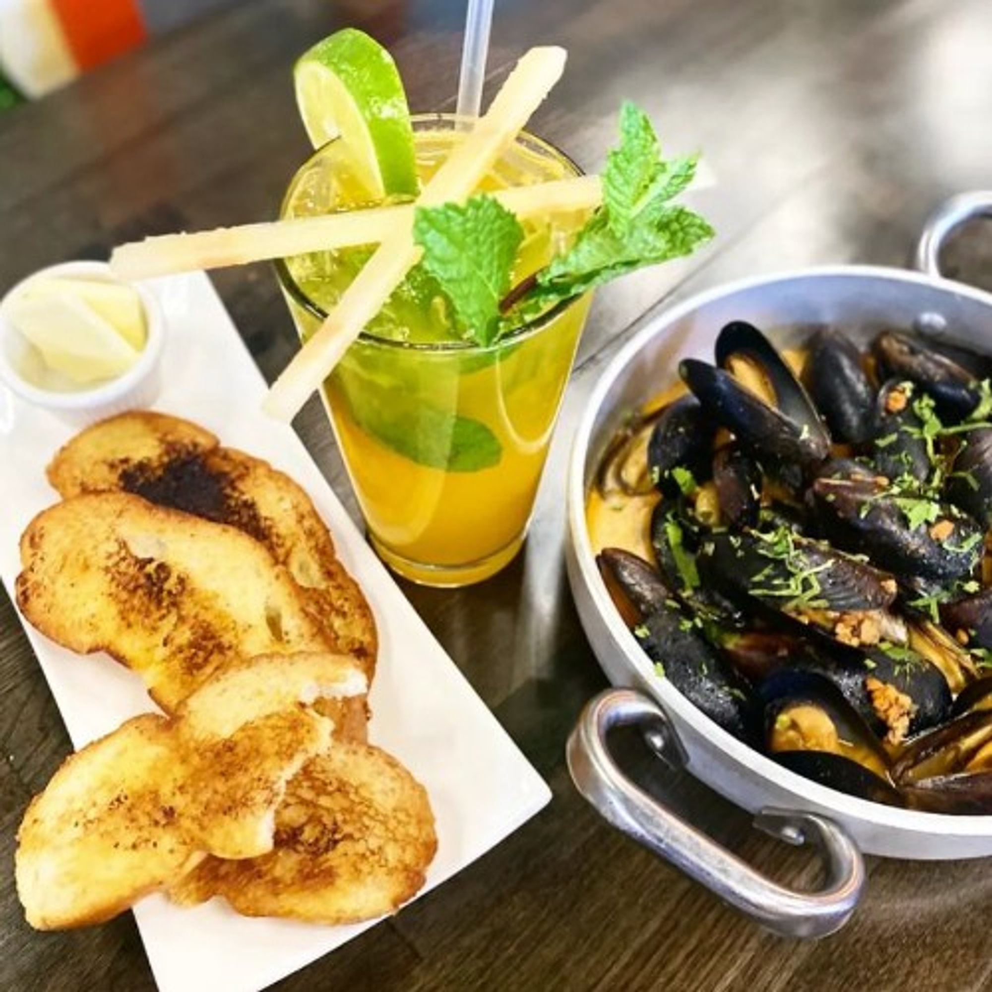 Mussels Con Chorizo