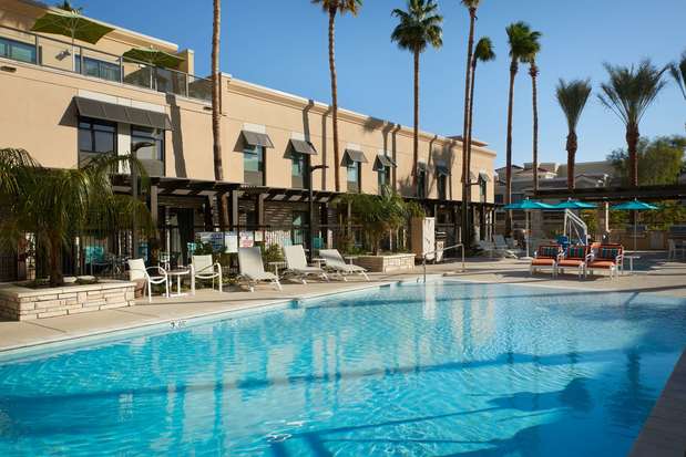 Images Hampton Inn & Suites Phoenix/Scottsdale on Shea Boulevard