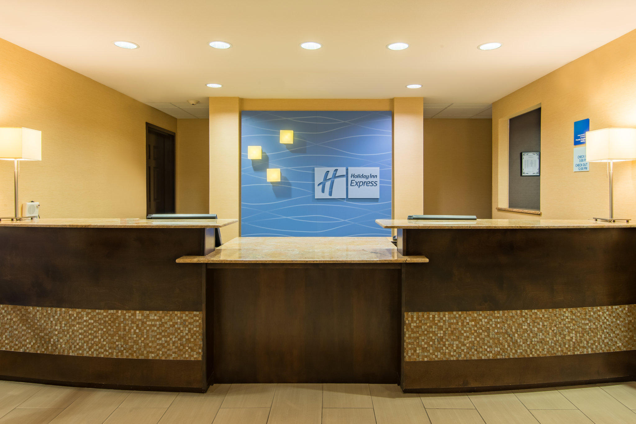 Holiday Inn Express & Suites Hobbs Photo