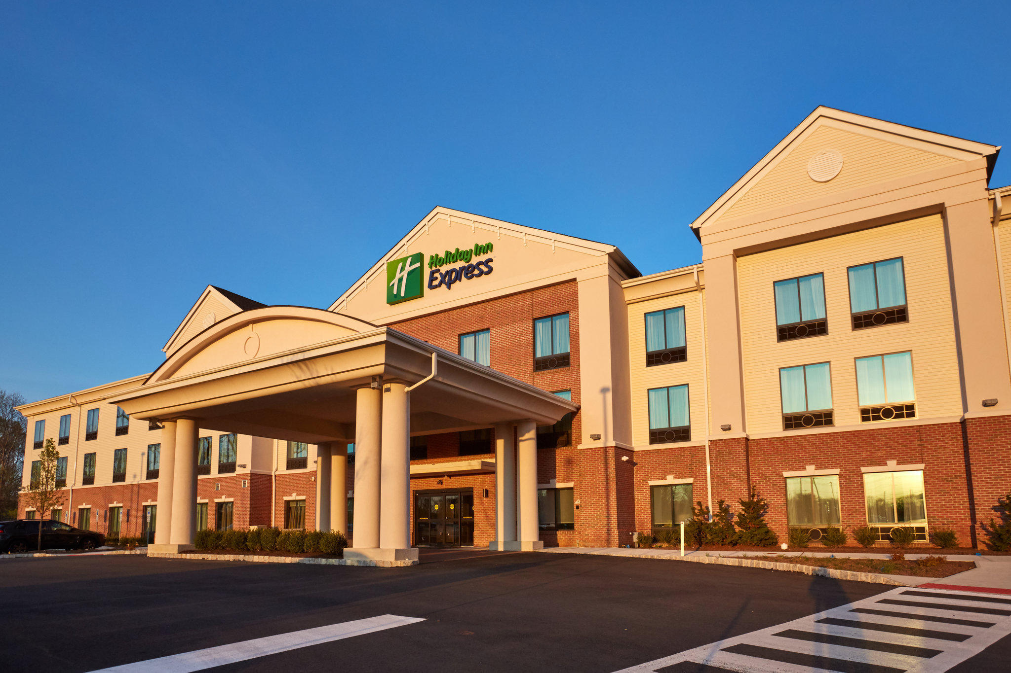 Holiday Inn Express Bordentown - Trenton South Photo